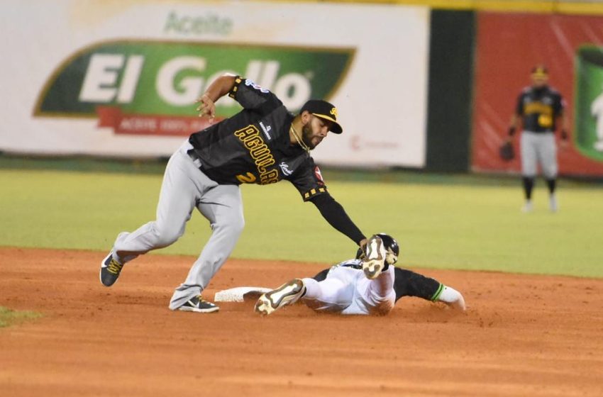  Jeremy Peña y las Estrellas cortan vuelo de las Águilas