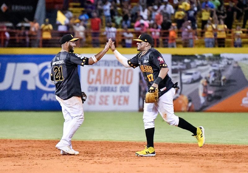  Las Águilas logran tercera victoria en línea frente al Escogido