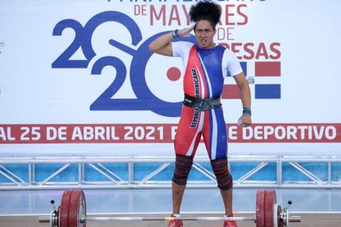  Yudelina Mejía gana un oro y dos plata en Panam de Pesas en Ecuador