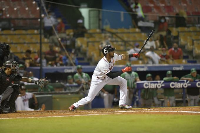  Nova y Hicks conducen la victoria de los Leones sobre Estrellas