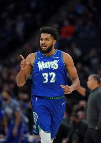  Towns encesta 25 con 13 rebotes en derrota, Davis, Anthony y Westbrook guían a Lakers