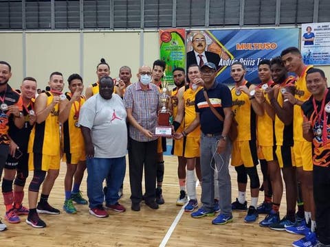  Bonao y Santiago conquistan la Copa del Cibao de Voleibol