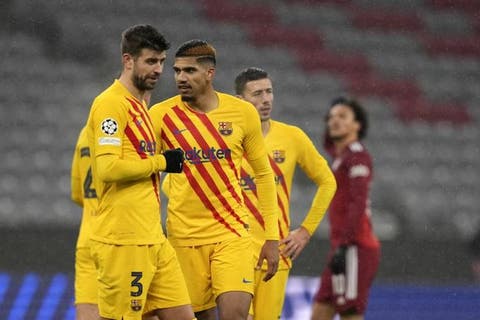  Barcelona-Napoli en los playoffs de la Liga Europa