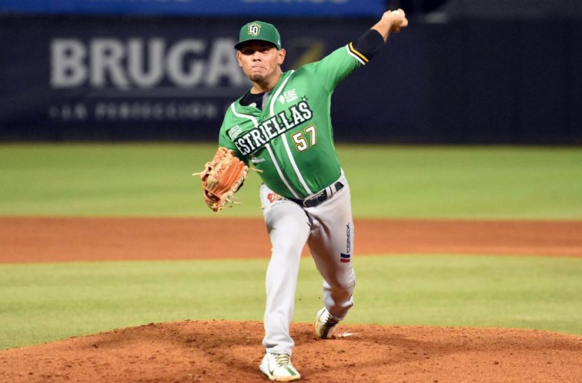  Las Estrellas derrotan al Licey y siguen en la cima