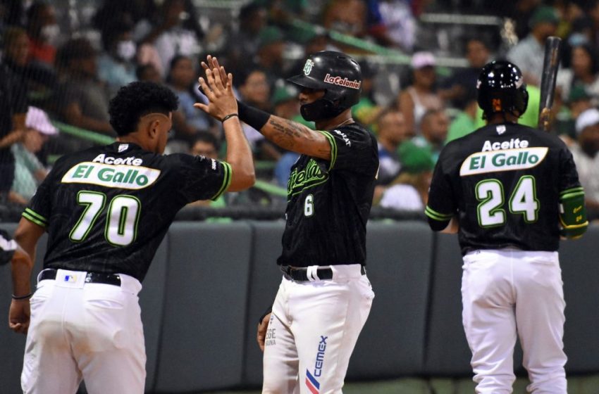  Las Estrellas cierran con blanqueada frente a los Toros