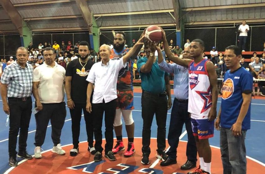  Continúa esta noche Basket Intermunicipal de Santiago dedicado al licenciado Víctor D´ Aza