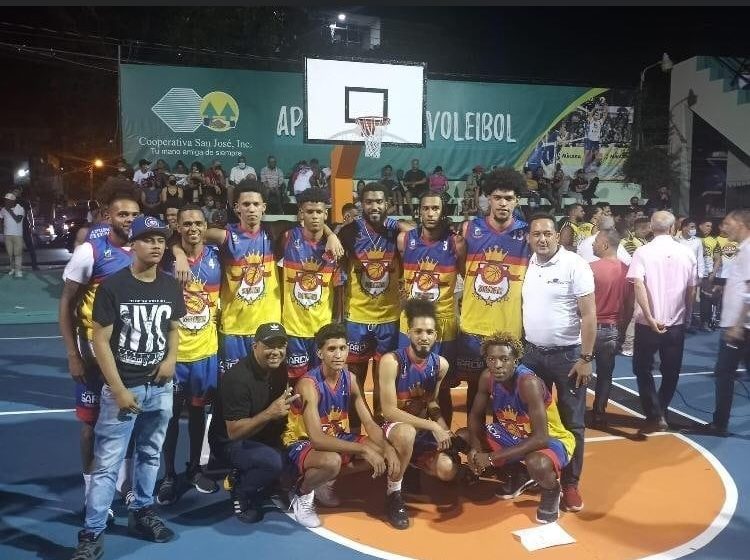  Tamboril propina una paliza 99-69, a Licey al Medio y se queda solo en la primera posición de su división en el Basket Intermunicipal de Santiago