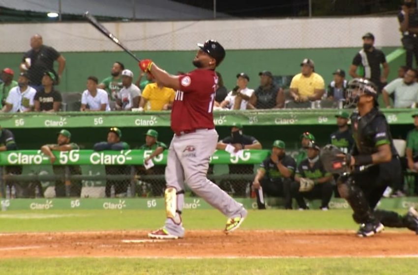  Francisco pega HR de 3 carreras y da victoria a los Gigantes