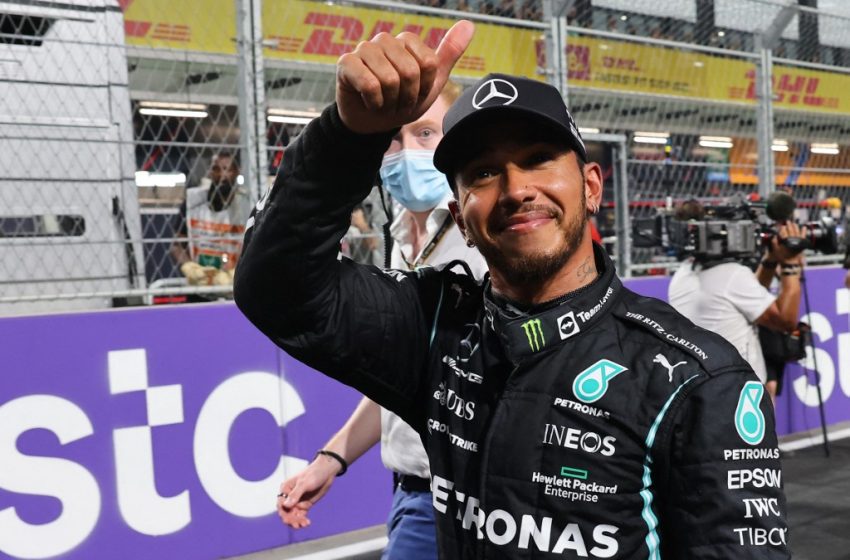  Hamilton gana la pole del GP de Arabia; Verstappen saldrá tercero