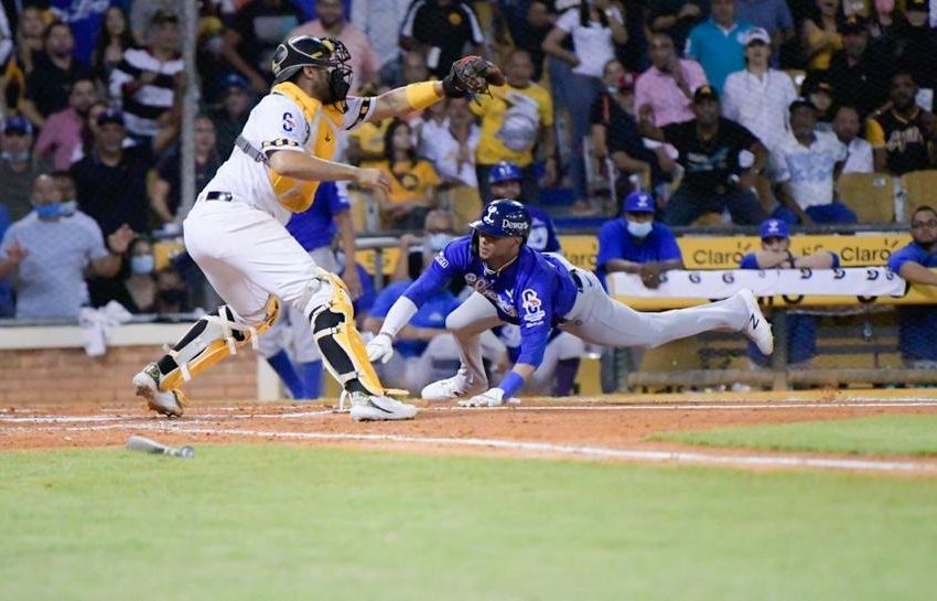  Águilas derrota al Licey en el noveno