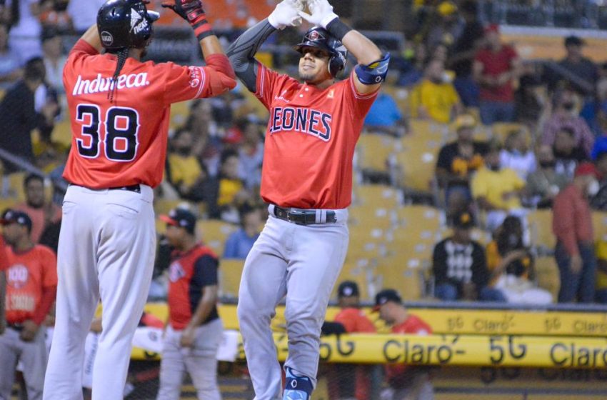  Paredes y Pinto jonronean en victoria de Leones 11-5 sobre Águilas