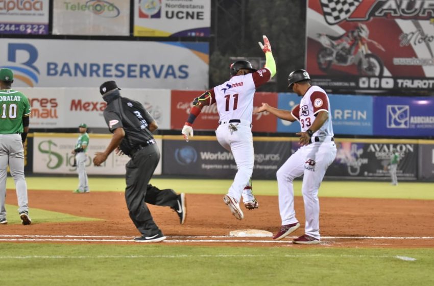  Marcell Ozuna dispara cuarto jonrón en victoria gigante