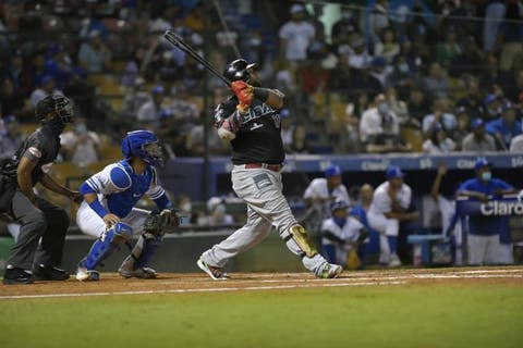  Juan Francisco sobresale en victoria de los Gigantes sobre el Licey