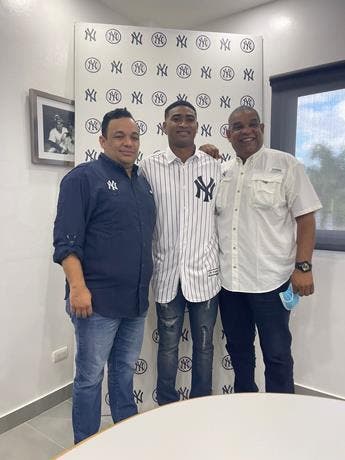  Roderick Arias acuerda por US$ 4.0 millones y encabeza a noveles con grandes firmas