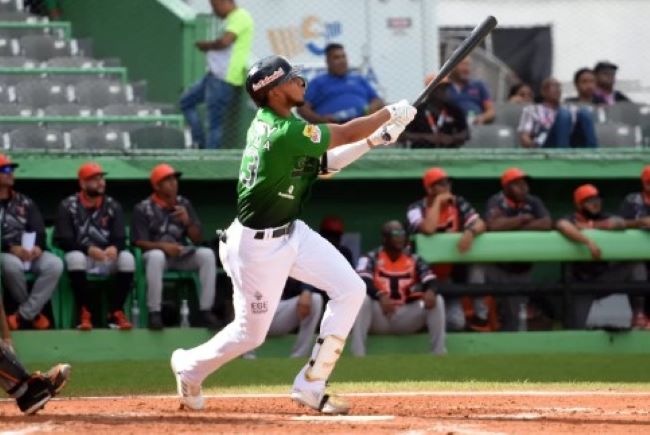  Estrellas disparan tres bambinazos en un inning y ganan el primero de una doble cartelera a Toros