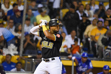  Águilas retoman el primer lugar al derrotar al Licey con pitcheo de Elías