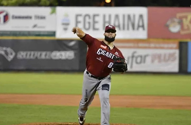  Gigantes frenan racha negativa y derrotan a los Toros