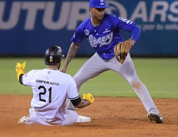  Águilas vecen al Licey con el pitcheo de Maya y desplazan a los Tigres del primer lugar