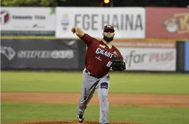  Con gran pitcheo de Richelson Peña Gigantes vencen a