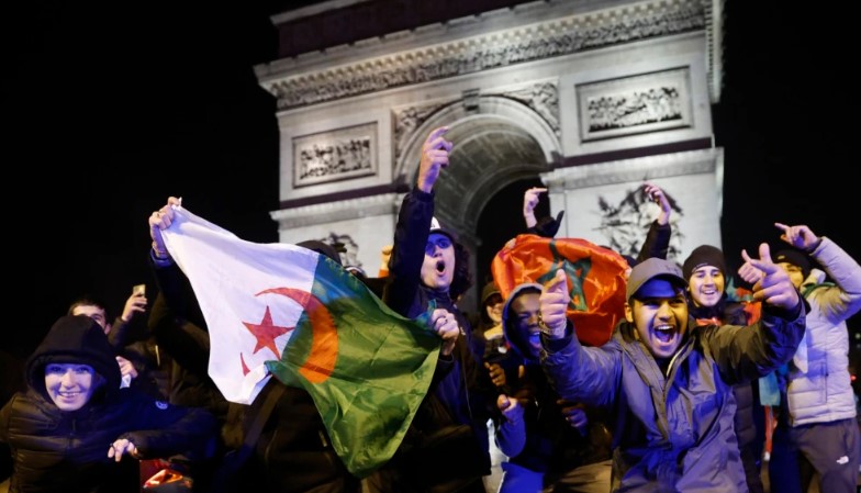  Los argelinos animan las hazañas de Marruecos en la Copa del Mundo a pesar de los lazos difíciles