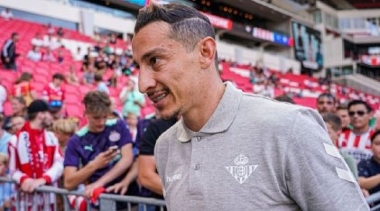  Andrés Guardado volvió con Real Betis tras Qatar 2022