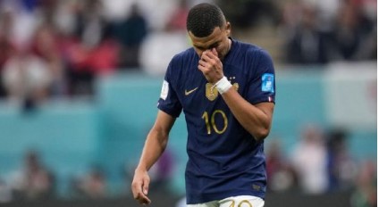  Un gris Mbappé antes de medirse a Messi en la final del Mundial de Qatar 2022