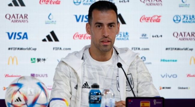  Busquets pone punto y final a su trayectoria con la selección española