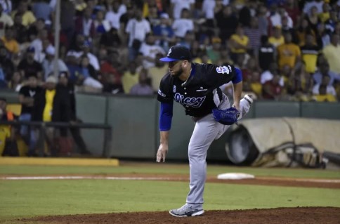  Tigres salen de mal momento con victoria en 11 entradas ante las Águilas