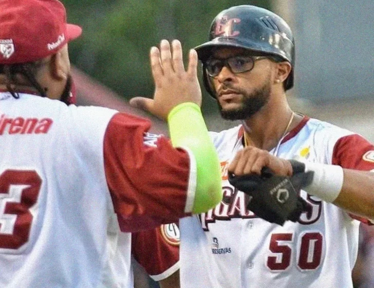  Gigantes vencen a Tigres y empatan en el segundo lugar del round robin