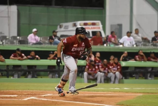  Gigantes suman otra victoria y le niegan el empate a las Estrellas