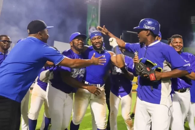  Rojas Jr. decide y así llegó la corona 23 para los Tigres del Licey