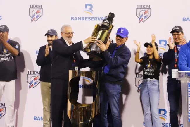  Presidente del Licey resalta figuras para ganar el título