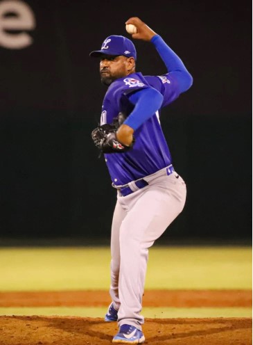  Licey vuelve al primero al vencer a Gigantes apoyado en jonrón con bases llenas de Emilio Bonifacio