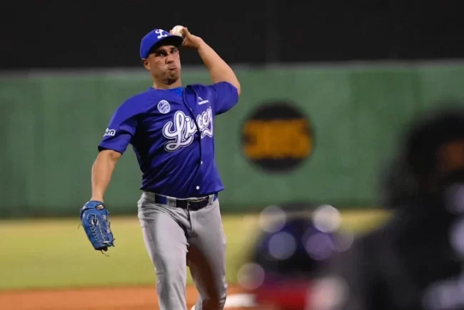  Tigres del Licey ya tienen rotación abridora; Raúl Valdés va primero ante México