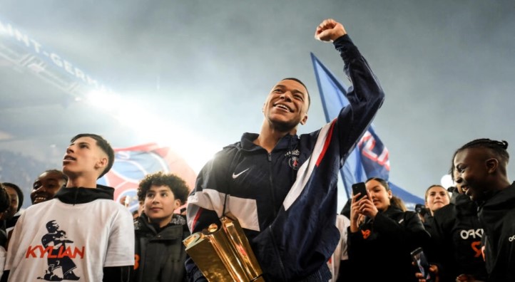  Mbappé, el mejor goleador en la historia del PSG