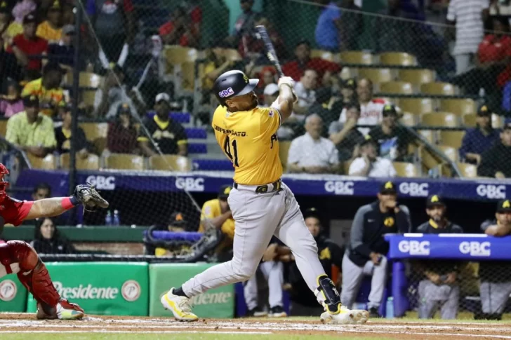  Aguilas propinan quinta derrota seguida al Escogido