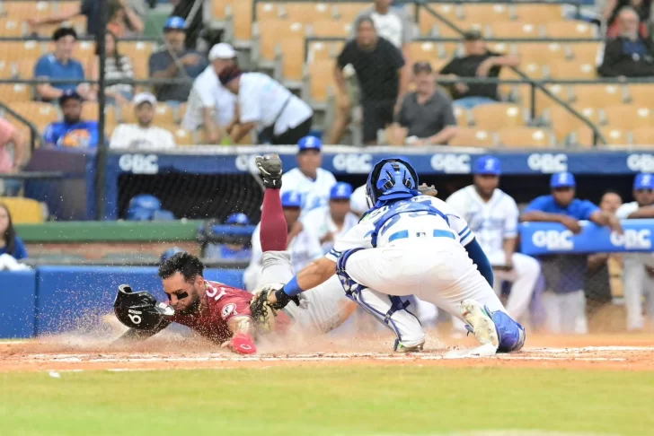  Gigantes blanquean a los Tigres cinco por cero