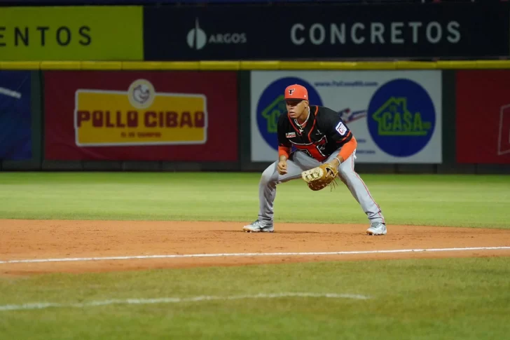  Thayron Liranzo noveno de los Toros y el número 60 en debutar este invierno