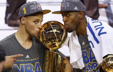  Andre Iguodala, cuatro veces campeón de la NBA con Golden State, se retira tras 19 años de carrera