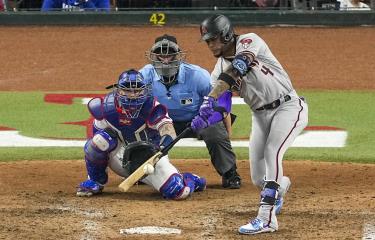  Ketel Marte extiende racha de postemporada con imparables a 19 partidos