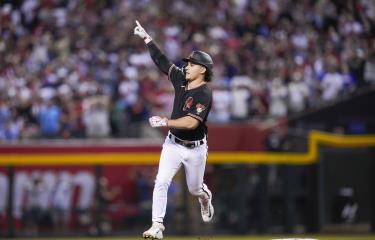  Thomas empata con jonrón, Moreno aporta hit decisivo y Diamondbacks empatan serie ante Filis