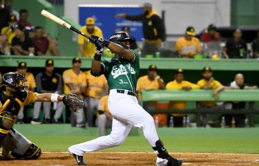  Las Estrellas vencieron a las Aguilas con grand slam de Christopher Familia