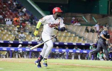  Franmil Reyes fue una mole ante las Estrellas y el Escogido sigue invicto