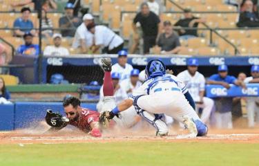  Gigantes blanquean a los Tigres del Licey en el Quisqueya