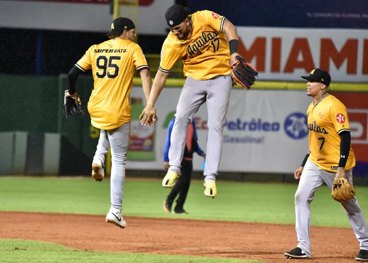  Águilas derrotan al Licey apoyadas en un gran tercer episodio; se aprieta la clasificación