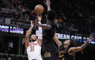  Randle y Brunson anotan 19 puntos cada uno; Knicks doblegan a Cavaliers