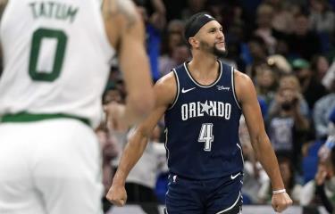  Wagner logra 27 puntos; Magic doblega a Celtics y logra su 6to triunfo al hilo