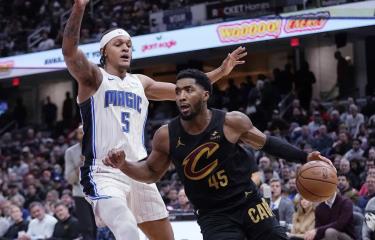  Donovan Mitchell lidera con 35 puntos victoria de Cavaliers ante Magic