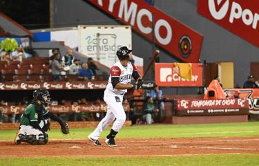  Carlos Franco remolca cuatro y los Gigantes aseguran jugar para .500