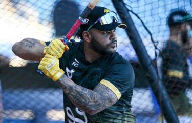  Jonathan Villar tiene su contrato garantizado con Águilas; ya se encuentra en Venezuela